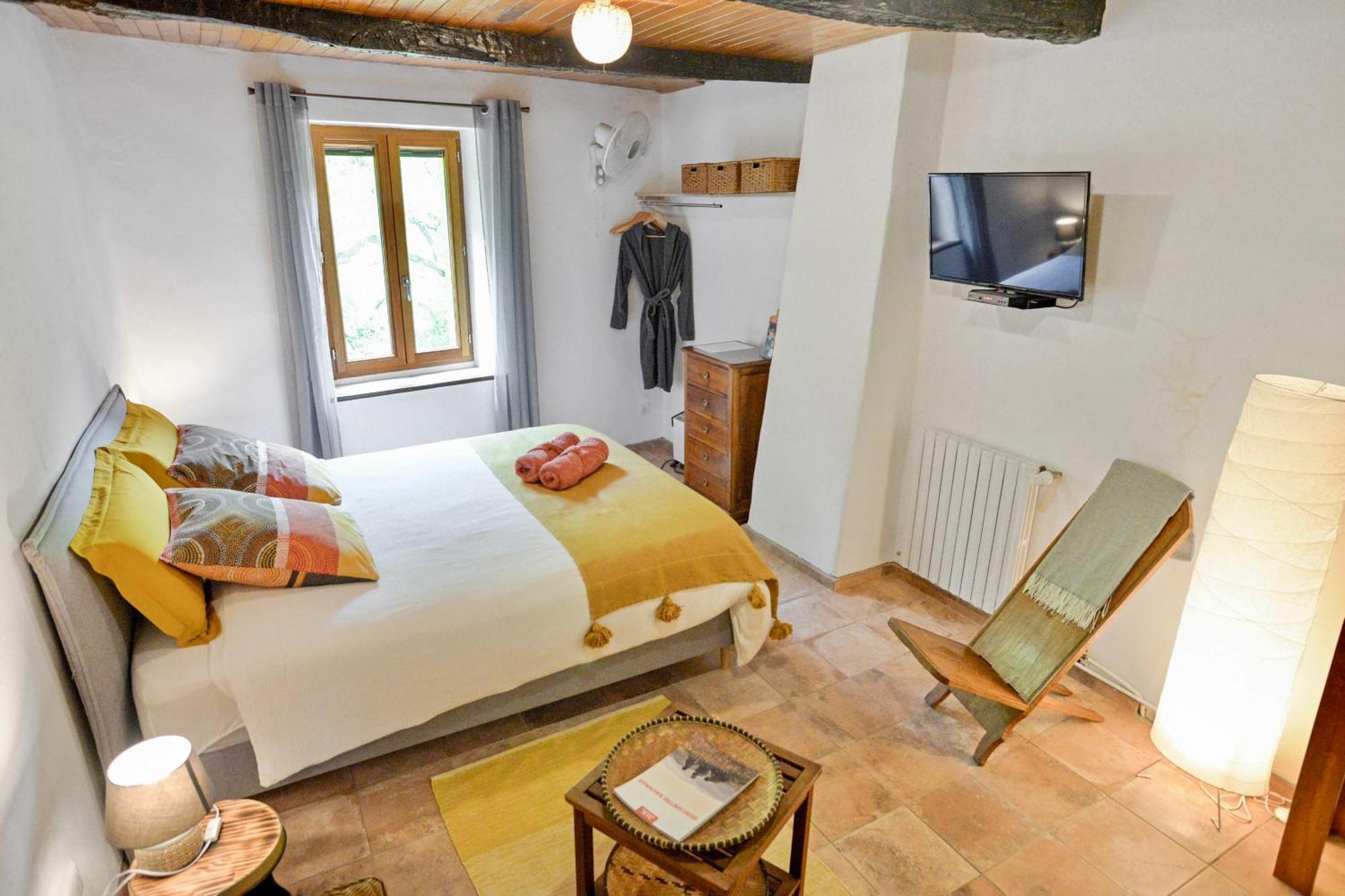 Mas De Boissiere - Chambres D'Hotes Avec Piscine Et Jacuzzi Cros  외부 사진